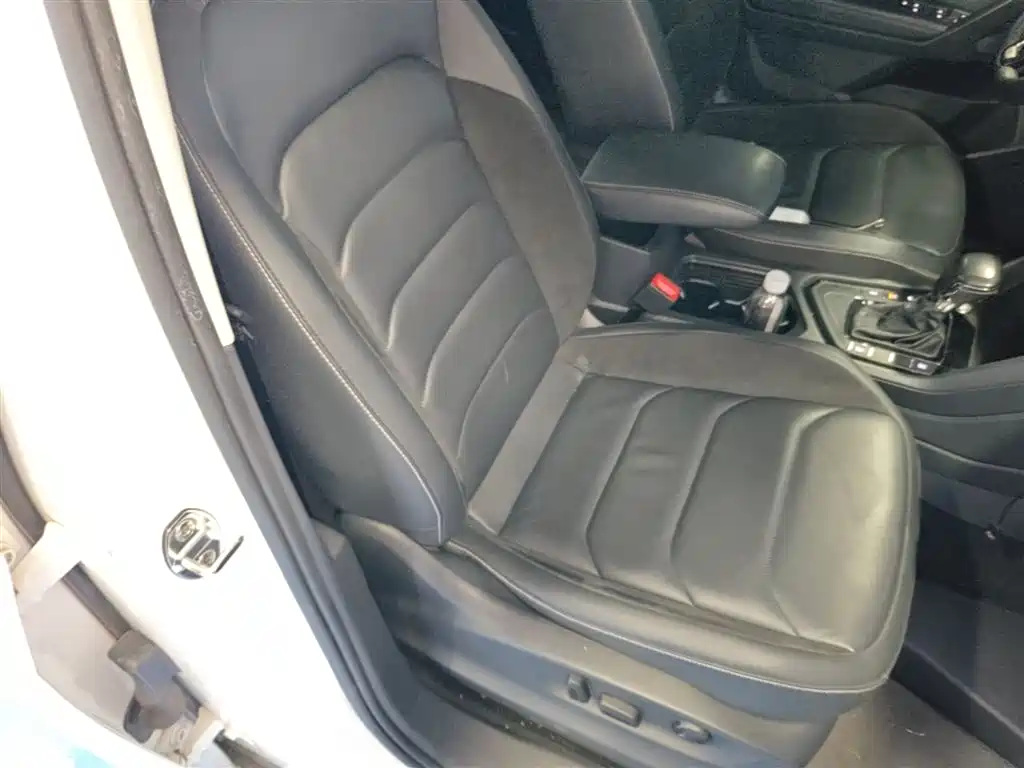 Volkswagen Tiguan L 2018 — фото 25