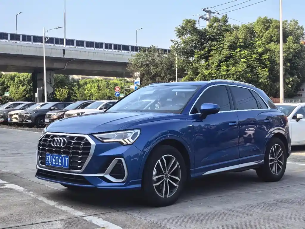 Audi Q3 2021