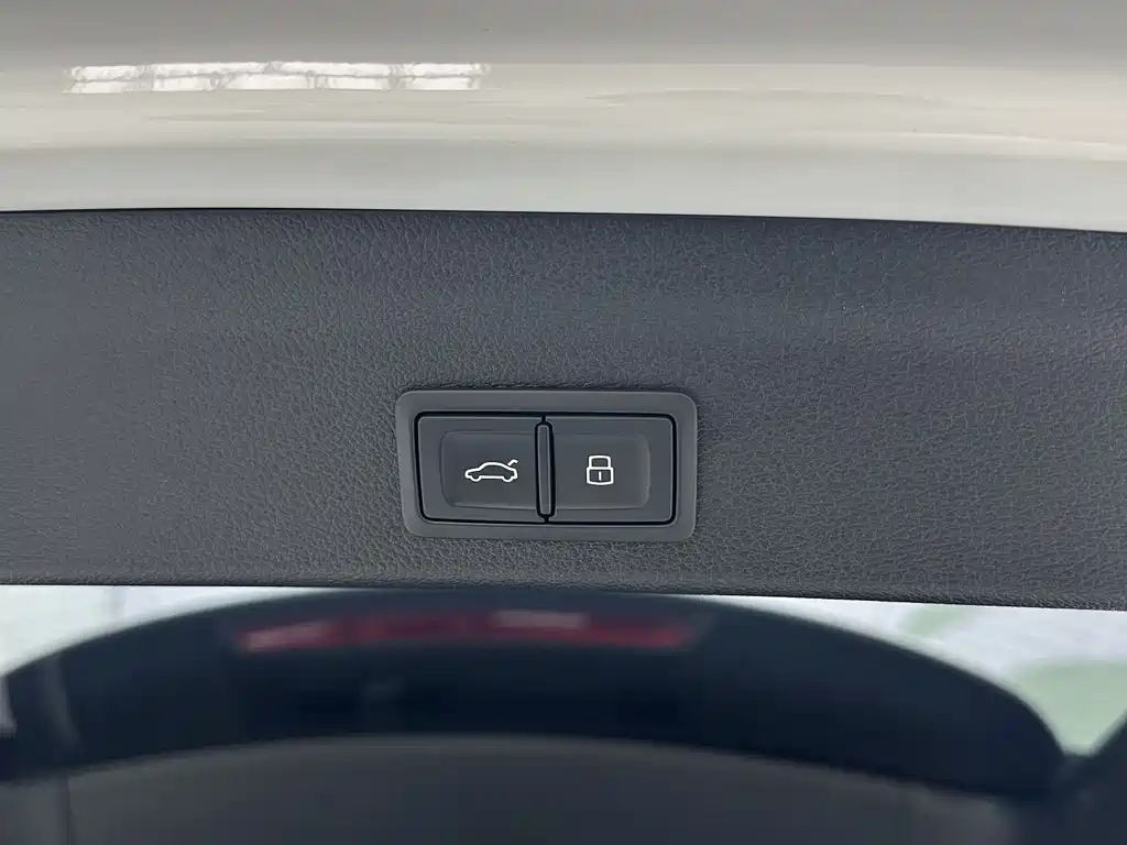 Audi Q3 2023 — фото 15