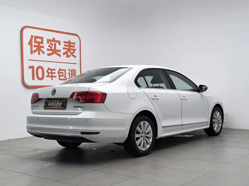 Volkswagen Sagitar 2016