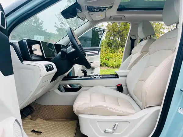 Geely ICON 2023