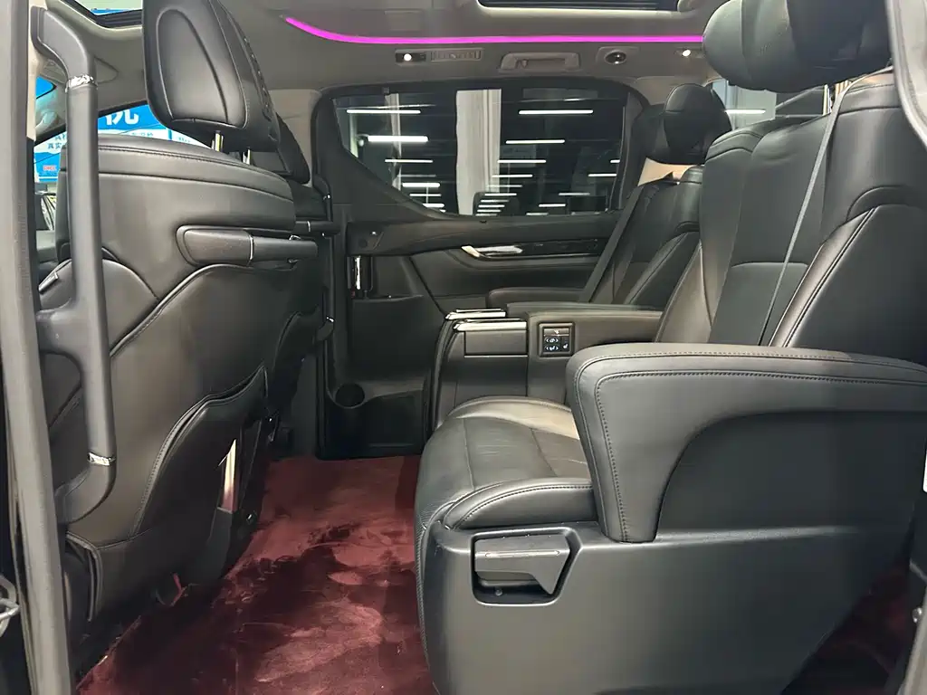 Toyota Vellfire 2021 — фото 12