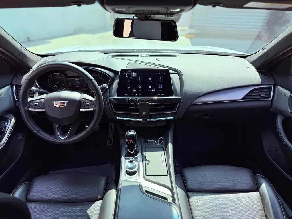 Cadillac CT5 2021 — фото 13
