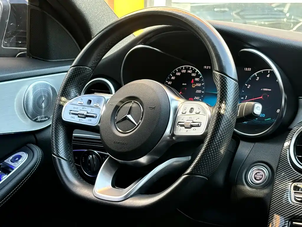 Mercedes-Benz C-Class 2021 — фото 18