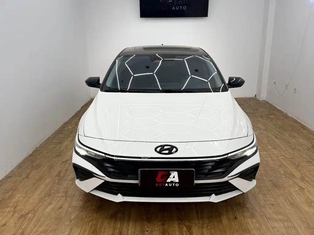 Hyundai Elantra 2023 — фото 2