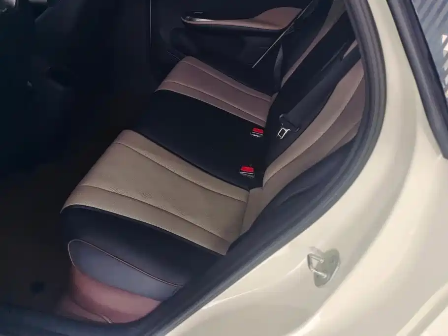 BYD Dolphin 2023 — фото 11
