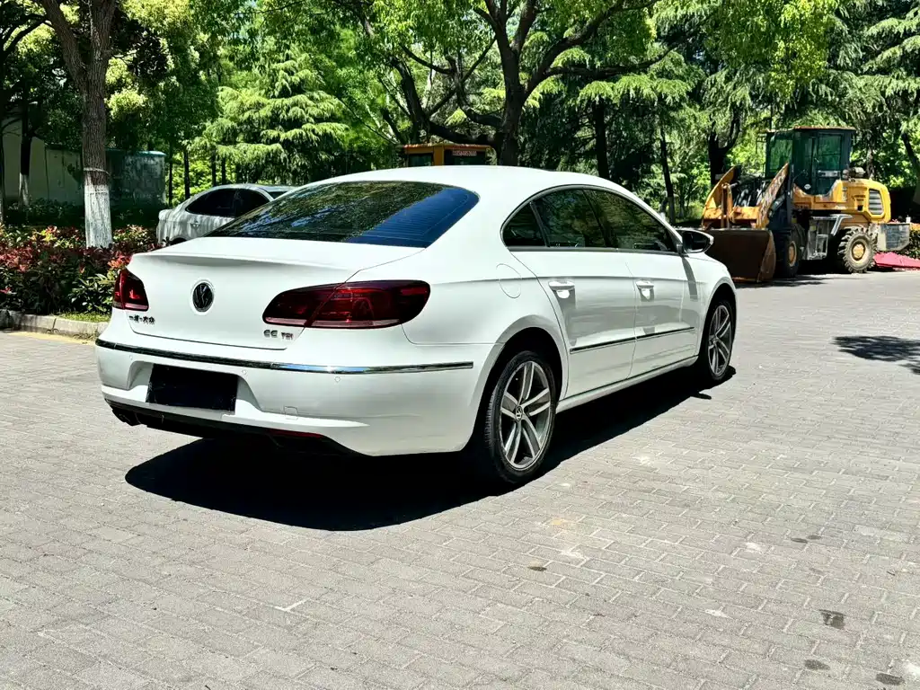 Volkswagen CC 2015 — фото 9