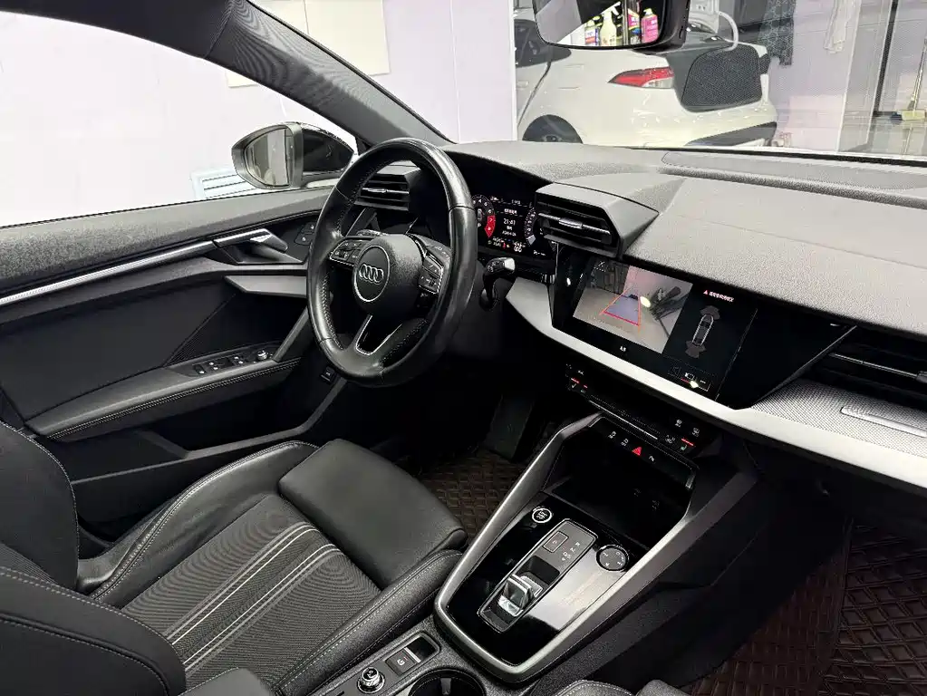 Audi A3 2022 — фото 19