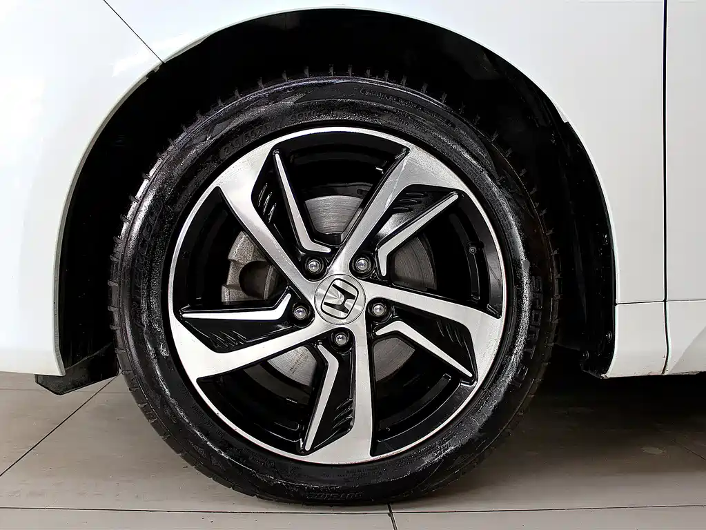 Honda Odyssey 2018 — фото 15
