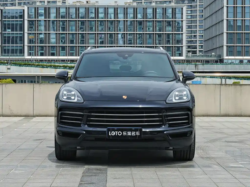 Porsche Cayenne 2020 — фото 2