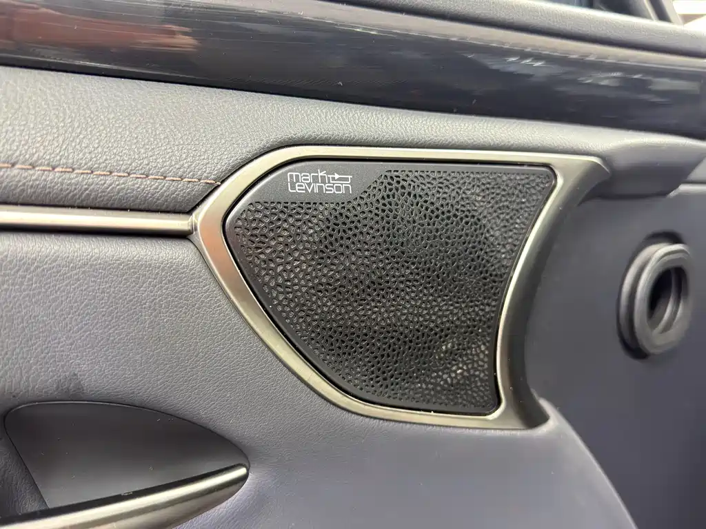 Lexus ES 2023 — фото 18
