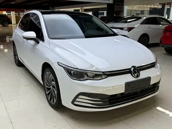 Volkswagen Golf 2023