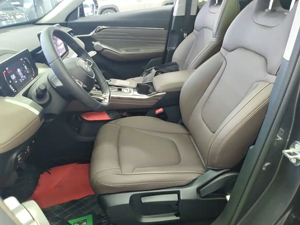GAC Trumpchi GS4 2024 — фото 15