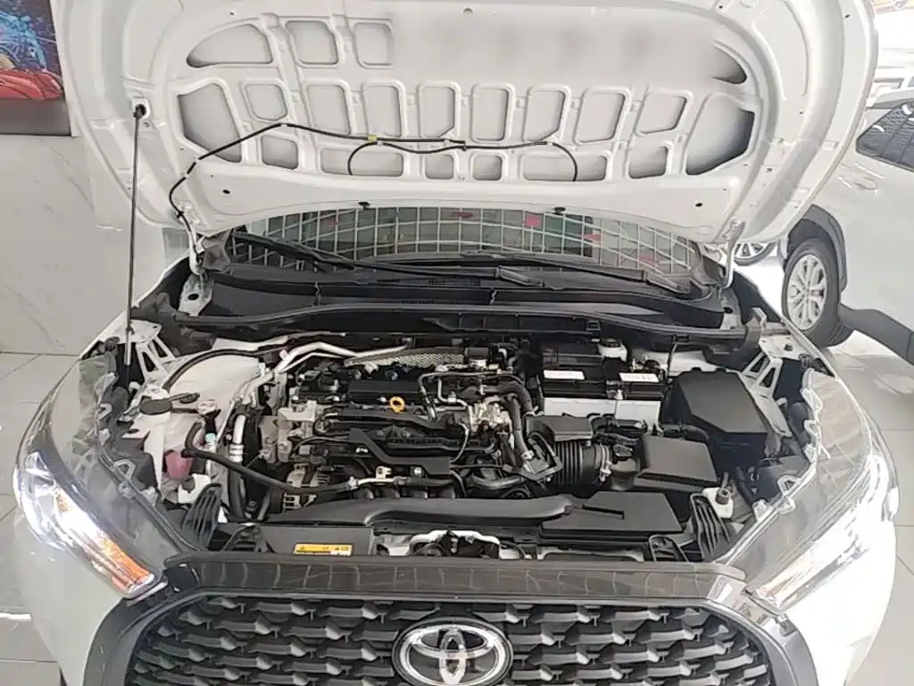Toyota Corolla Cross 2023 — фото 20