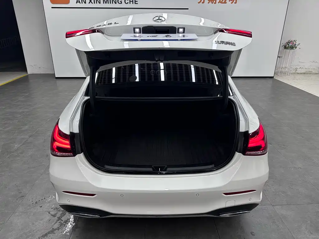 Mercedes-Benz A-Class 2023 — фото 5