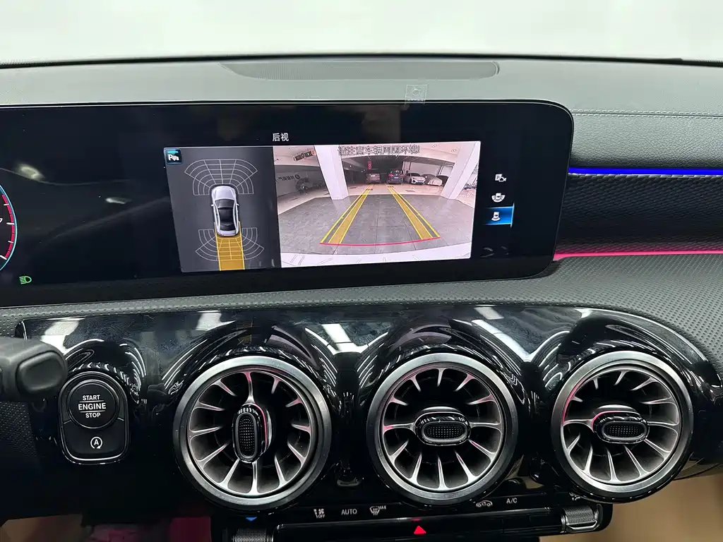 Mercedes-Benz A-Class 2023 — фото 13