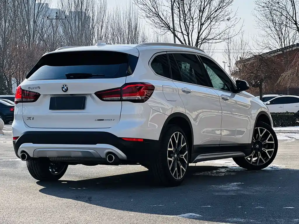 BMW X1 2022 — фото 9