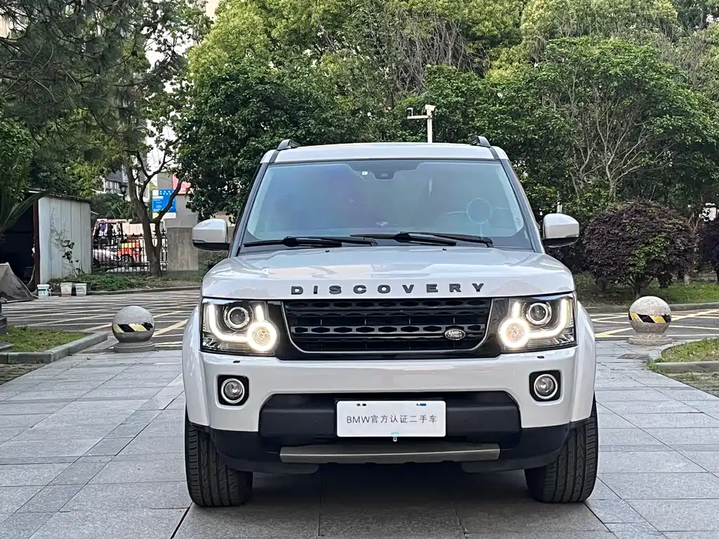 Land Rover Discovery 2015 — фото 14