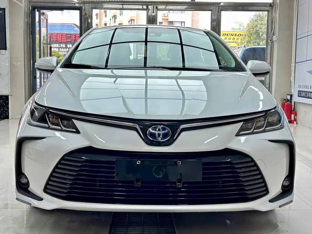 Toyota Corolla 2022 — фото 2