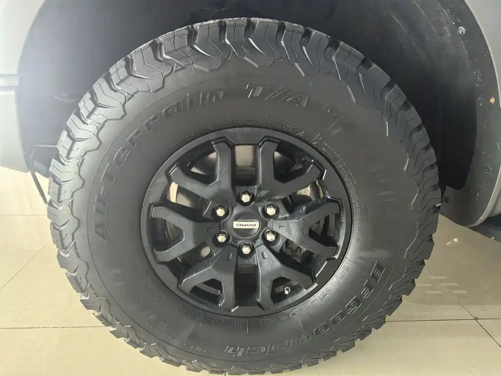 Ford F-150 Raptor 2023 — фото 4