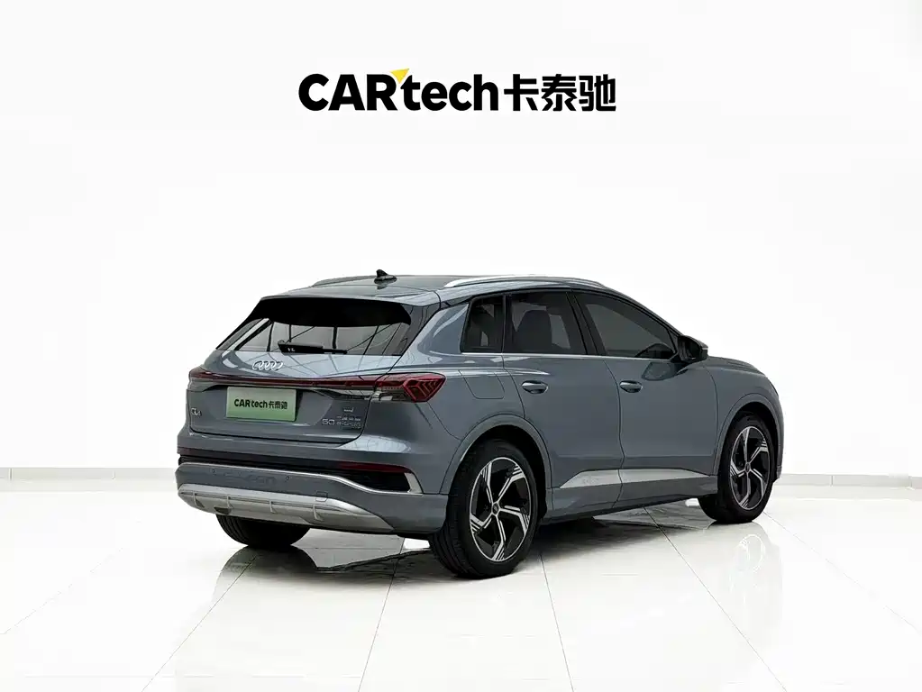 Audi Q4 E-Tron 2023 — фото 19