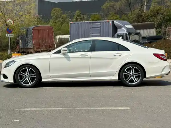 Mercedes-Benz CLS 2016