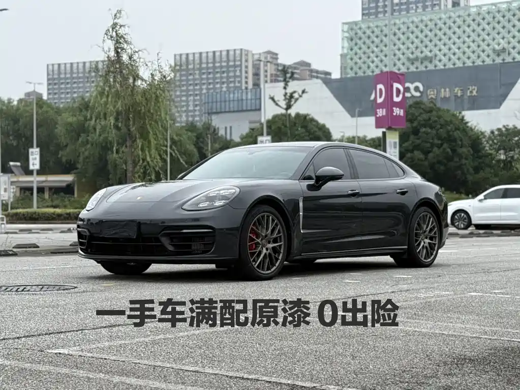 Porsche Panamera 2022 — фото 1