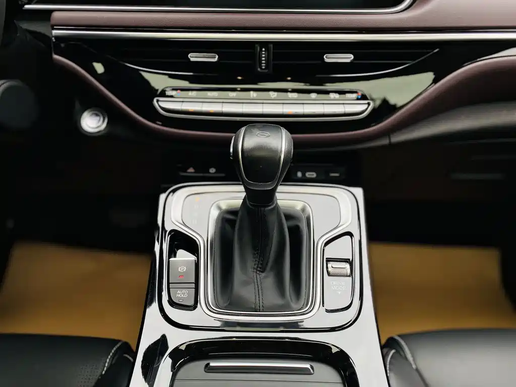 GAC Trumpchi M6 2023 — фото 12