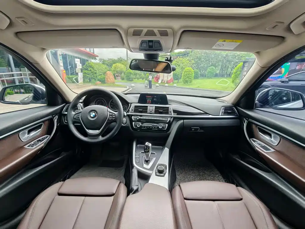 BMW 3 Series 2017