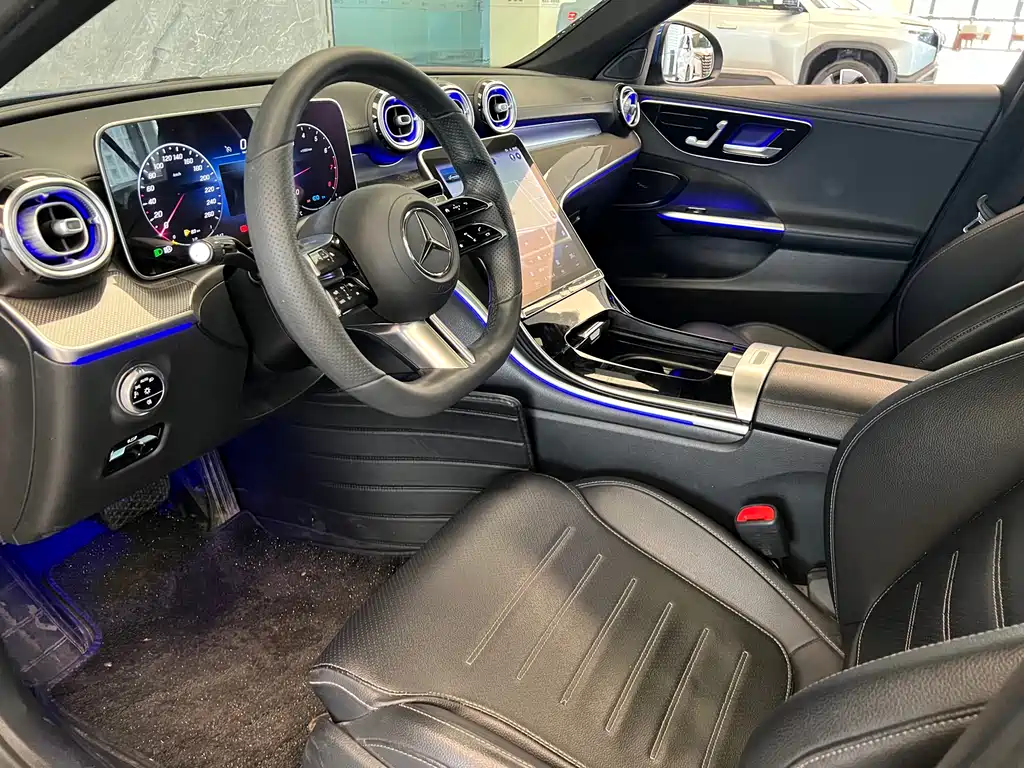 Mercedes-Benz C-Class 2022 — фото 6