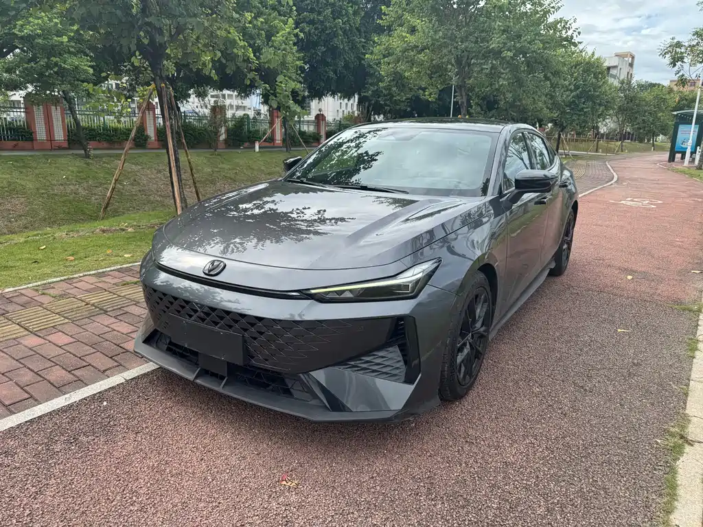 Changan UNI-V 2024