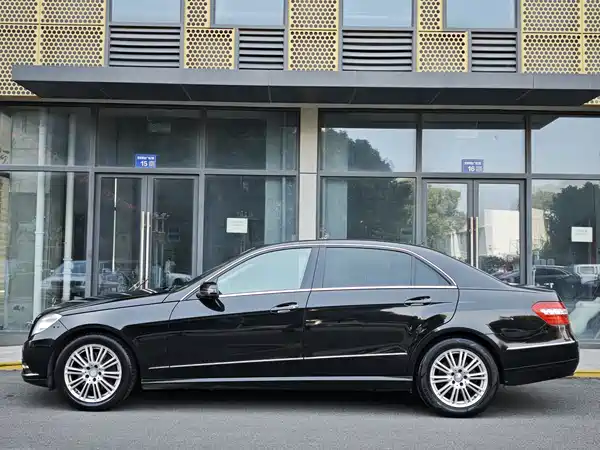 Mercedes-Benz E-Class 2012