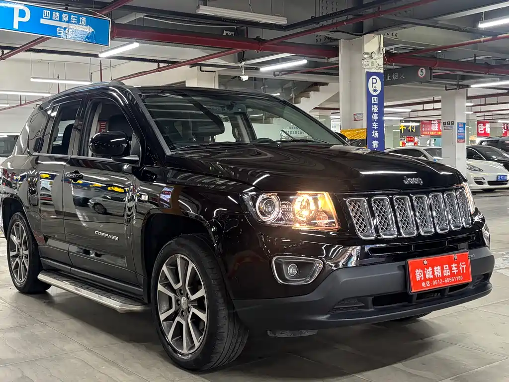 Jeep Compass 2015 — фото 11