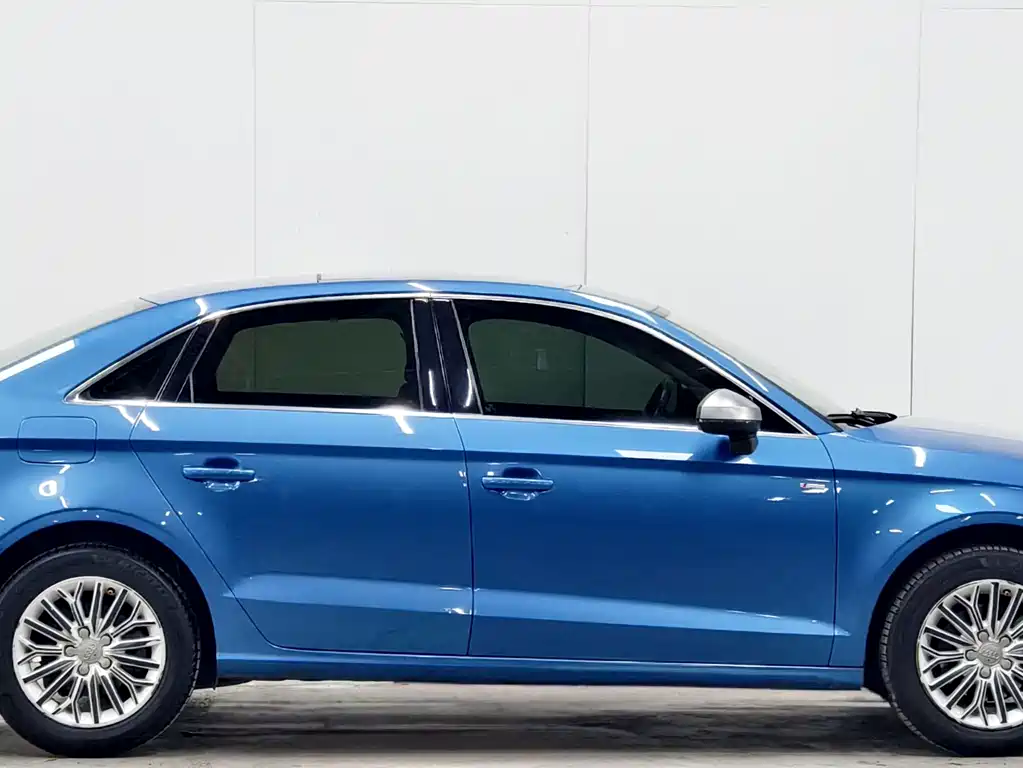 Audi A3 2016 — фото 8