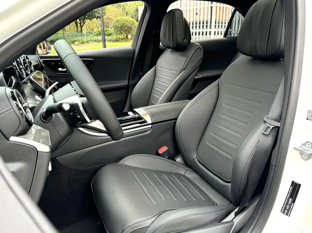 Mercedes-Benz C-Class 2023 — фото 5