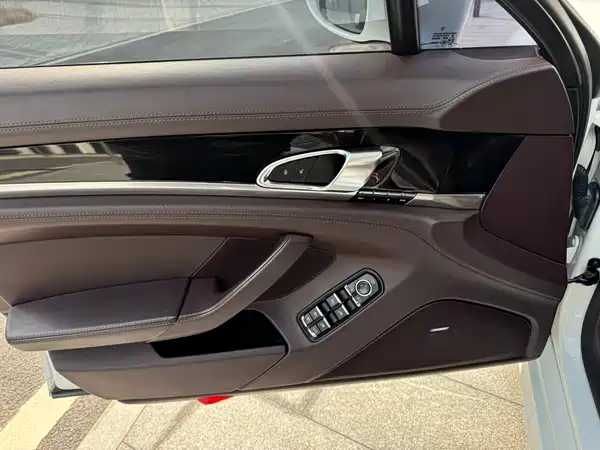 Porsche Panamera 2014