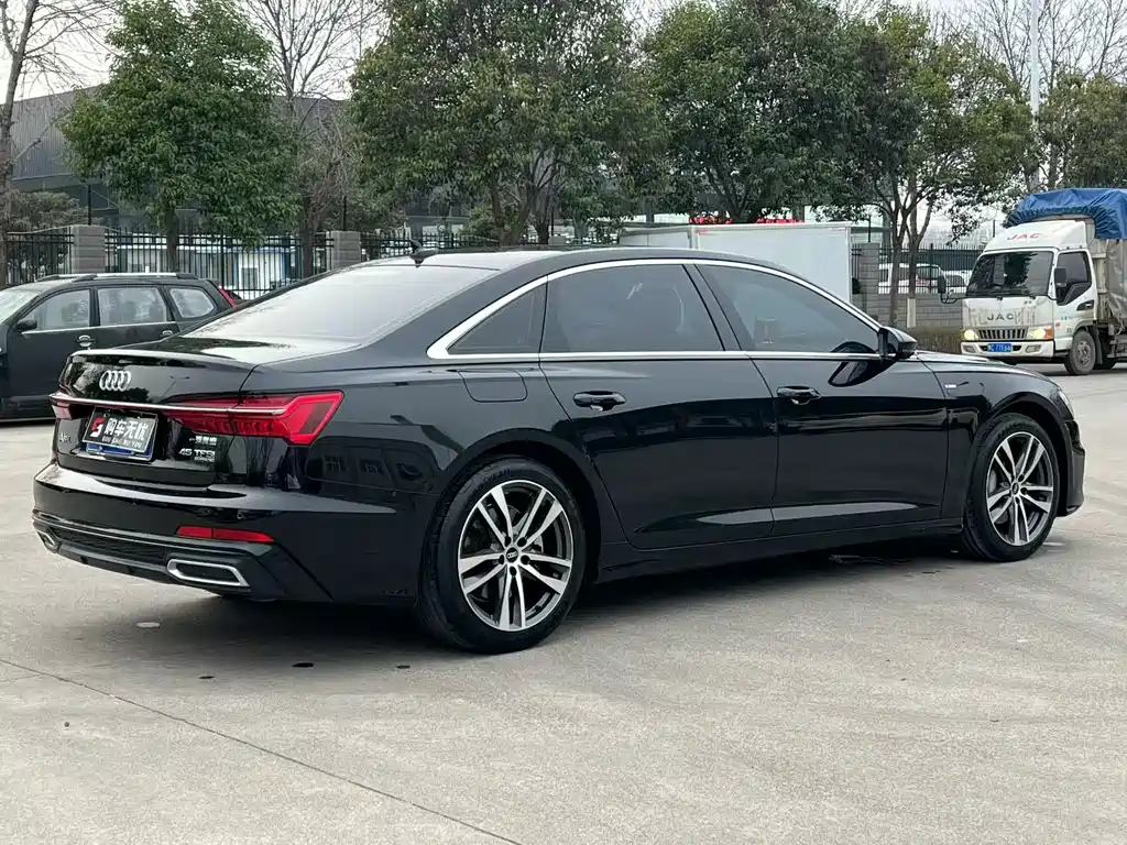 Audi A6L 2022 — фото 9