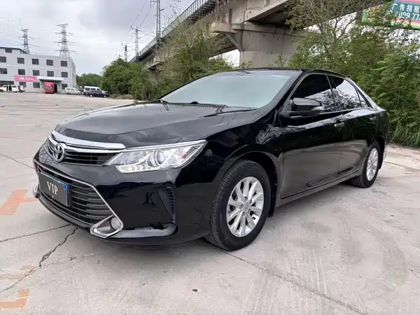 Toyota Camry 2015