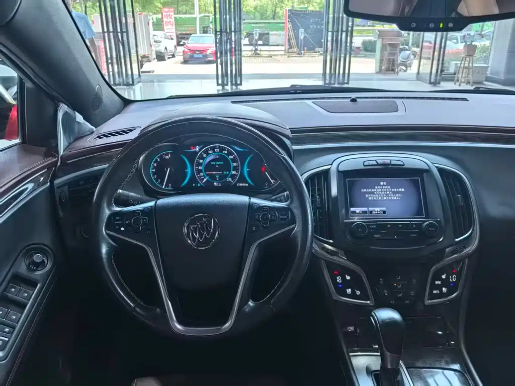 Buick LaCrosse 2015 — фото 12