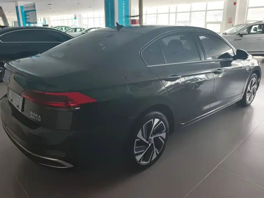 Volkswagen Bora 2023