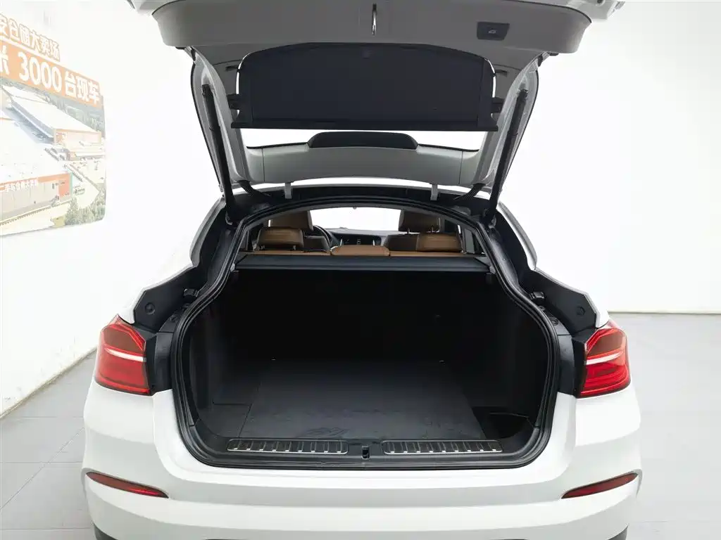 BMW X4 2016 — фото 16