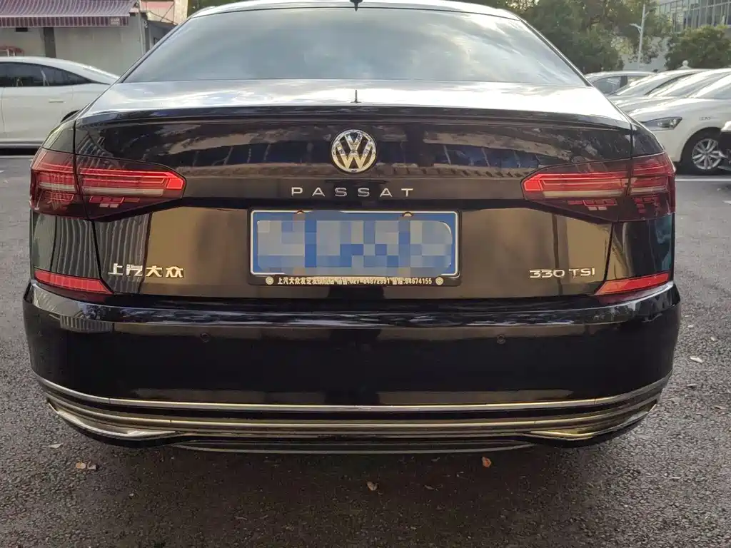 Volkswagen Passat 2019 — фото 16