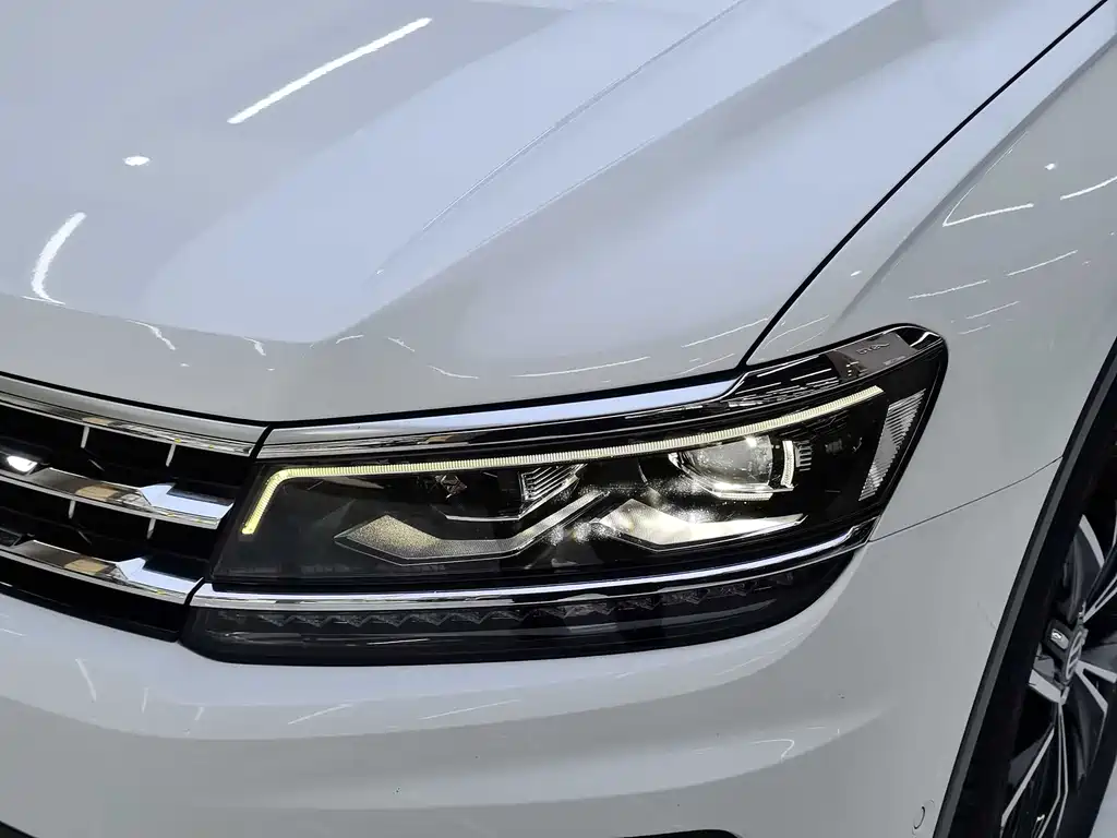 Volkswagen Tiguan L 2019 — фото 22