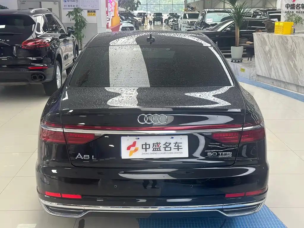 Audi A8 2021