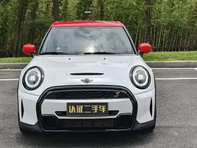 MINI MINI 2022