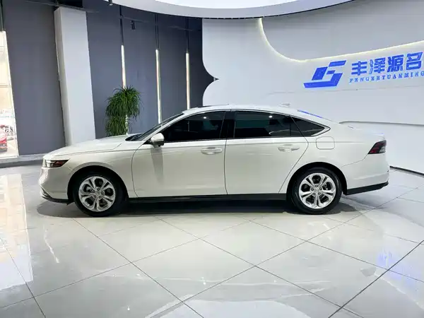 Honda Accord 2023