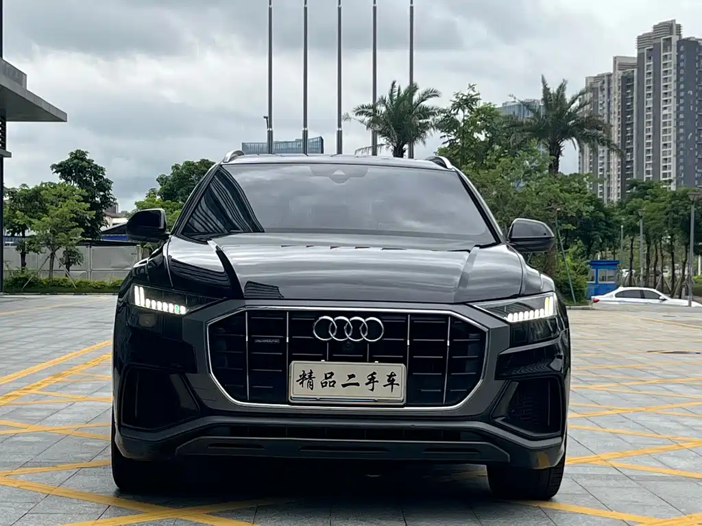 Audi Q8 2021 — фото 2