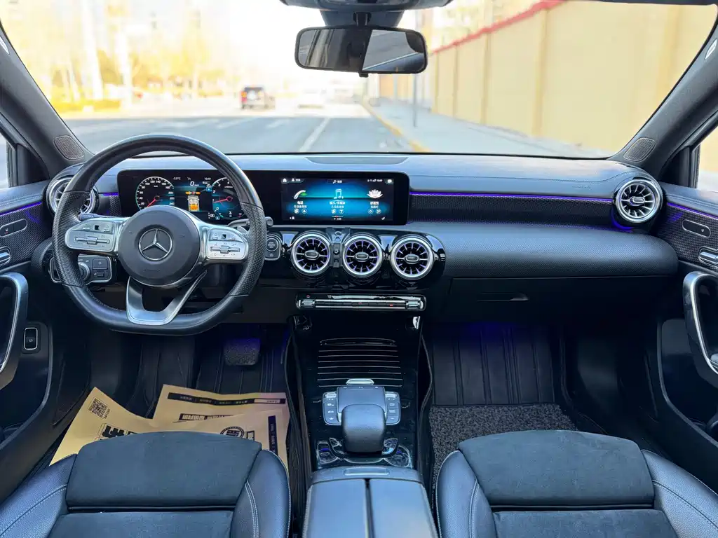 Mercedes-Benz A-Class 2023 — фото 6