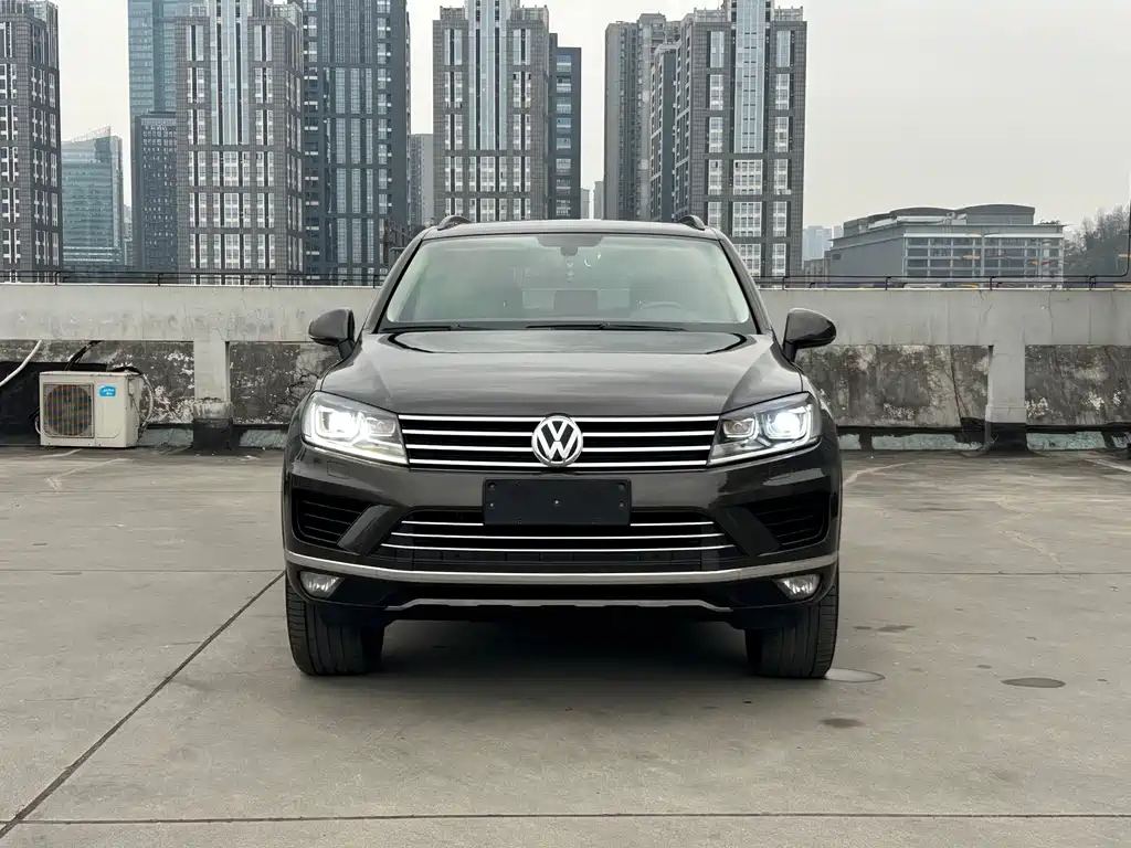 Volkswagen Touareg 2018 — фото 2