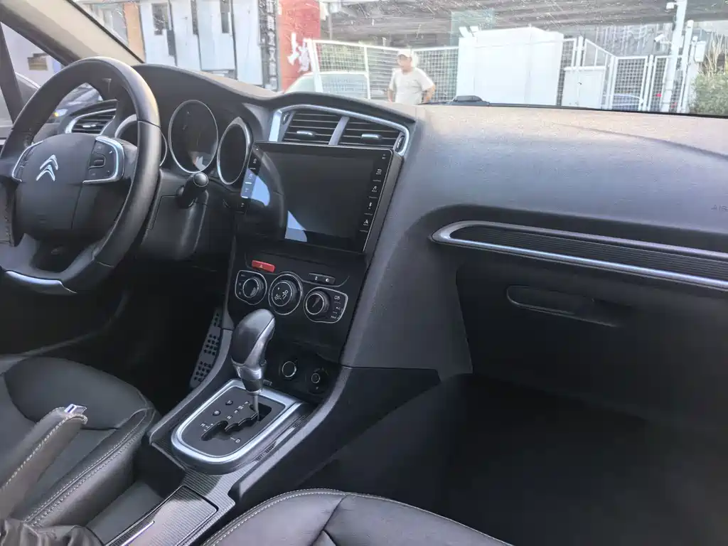 Citroën C4L 2015 — фото 9